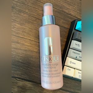 Clinique Moisture Surge Face Spray